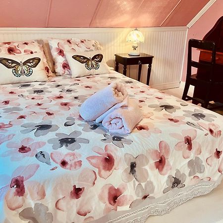 Bed and Breakfast Bed & Cafe Petit Papillon Grandes-Bergeronnes Zewnętrze zdjęcie
