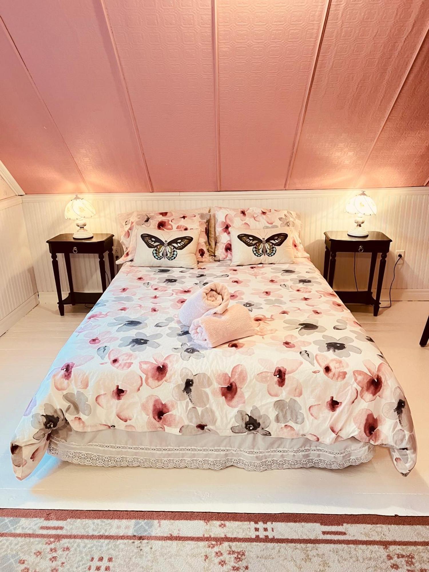 Bed and Breakfast Bed & Cafe Petit Papillon Grandes-Bergeronnes Pokój zdjęcie